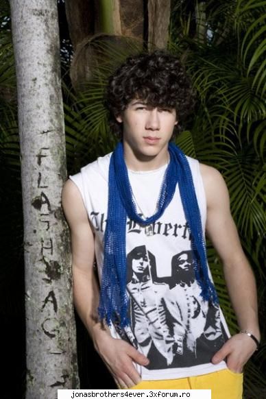 jonas brothers - pantofi, monogamie si jonas e pasionat de pantofi, kevin jonas sustine monogamia,