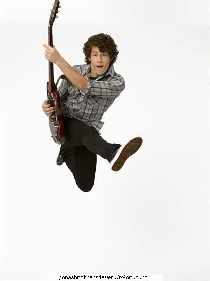 Toti ni se impotrivesc!(terminat) - Nick jonas este foarte de treaba shi el se da in - Arhiva fan-fictions